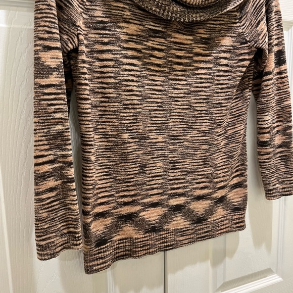 5 for $25! Laura Petites Sweater Tan Small - Picture 2 of 6